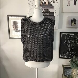 Zenana Outfitters Black and Gray Knit Top